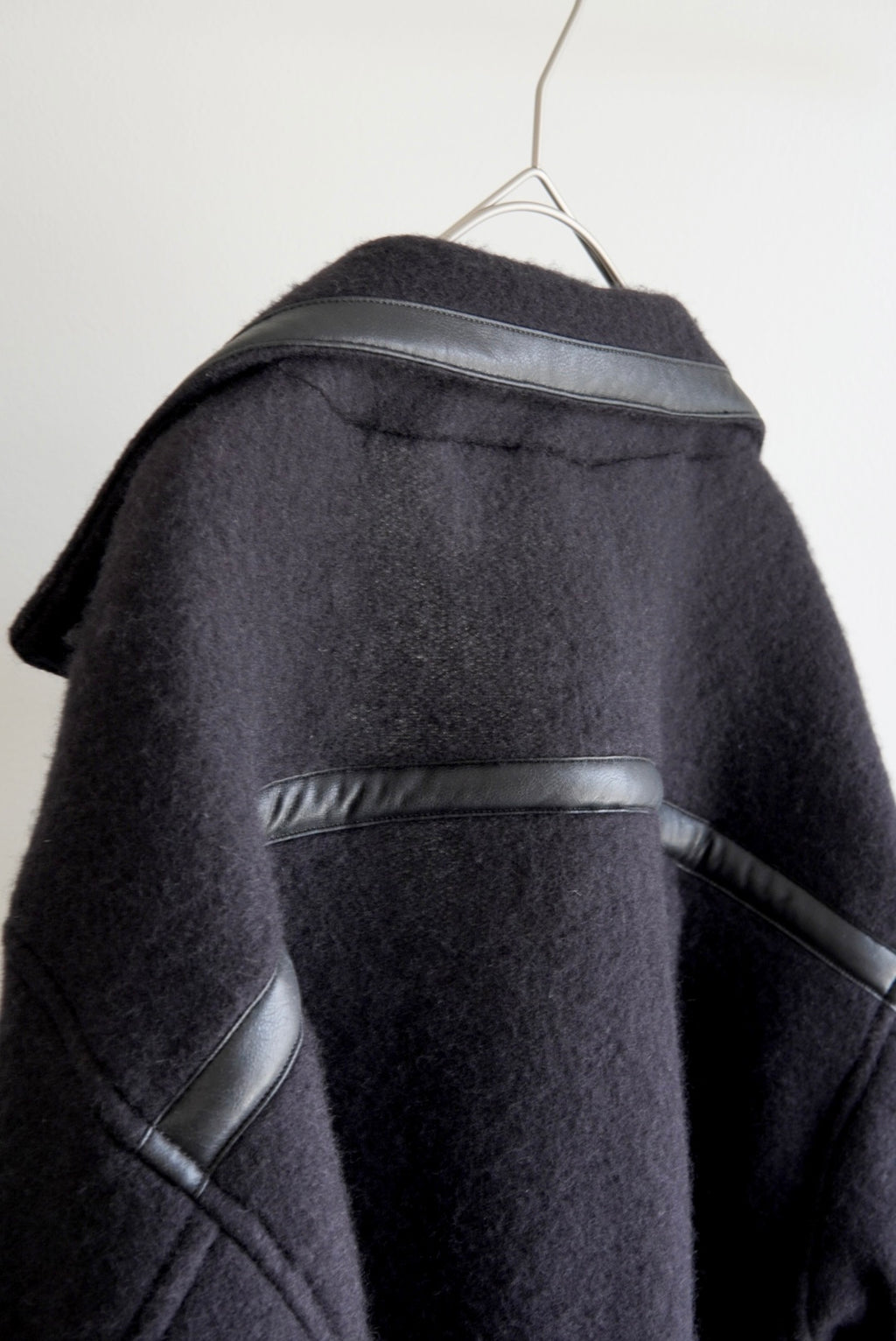 【m’s braque】FAUX LEATHER TRIM OVERSIZE PULLOVER