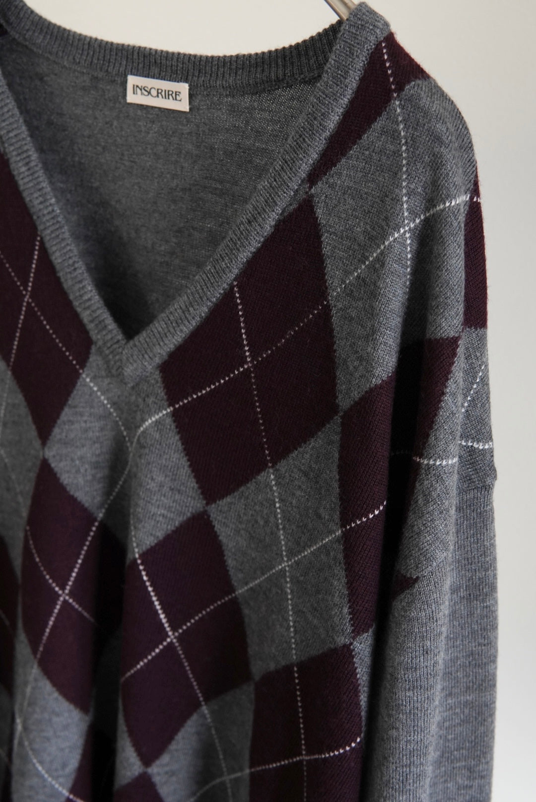 【INSCRIRE】Argyle V-Neck Sweater