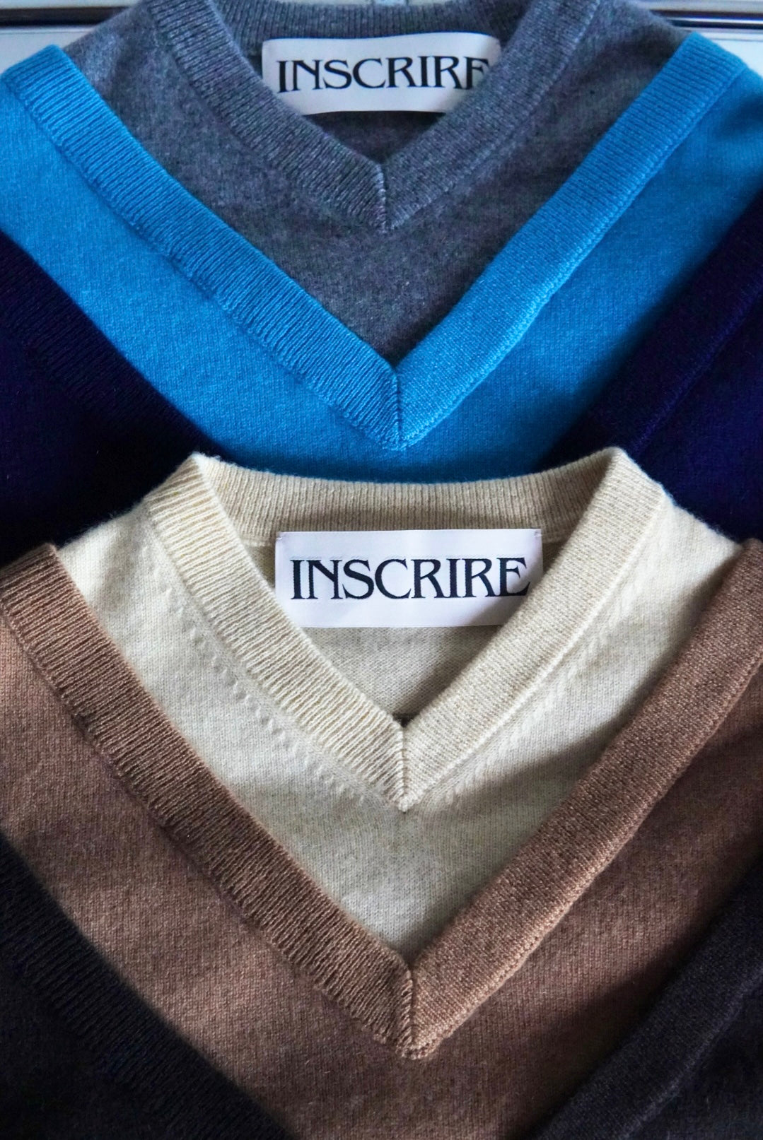 【INSCRIRE】Layered V-Neck Sweater