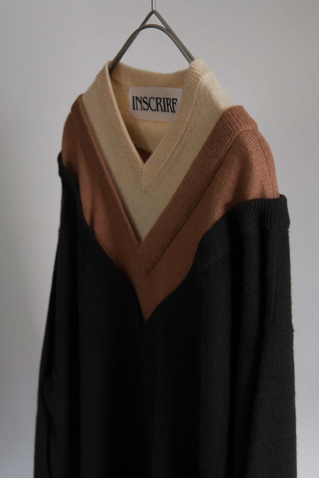【INSCRIRE】Layered V-Neck Sweater