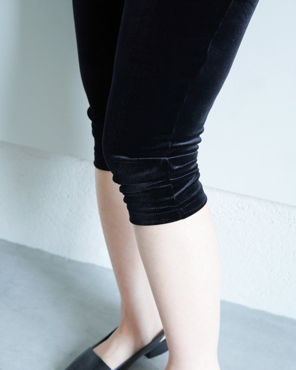 【SIMONE WILD】VELVET PEDAL PANTS