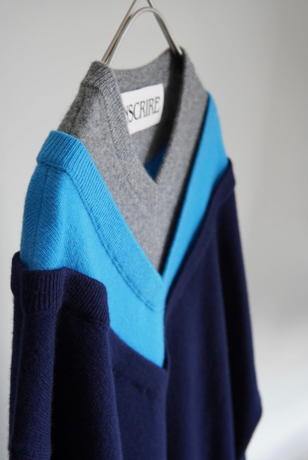 【INSCRIRE】Layered V-Neck Sweater
