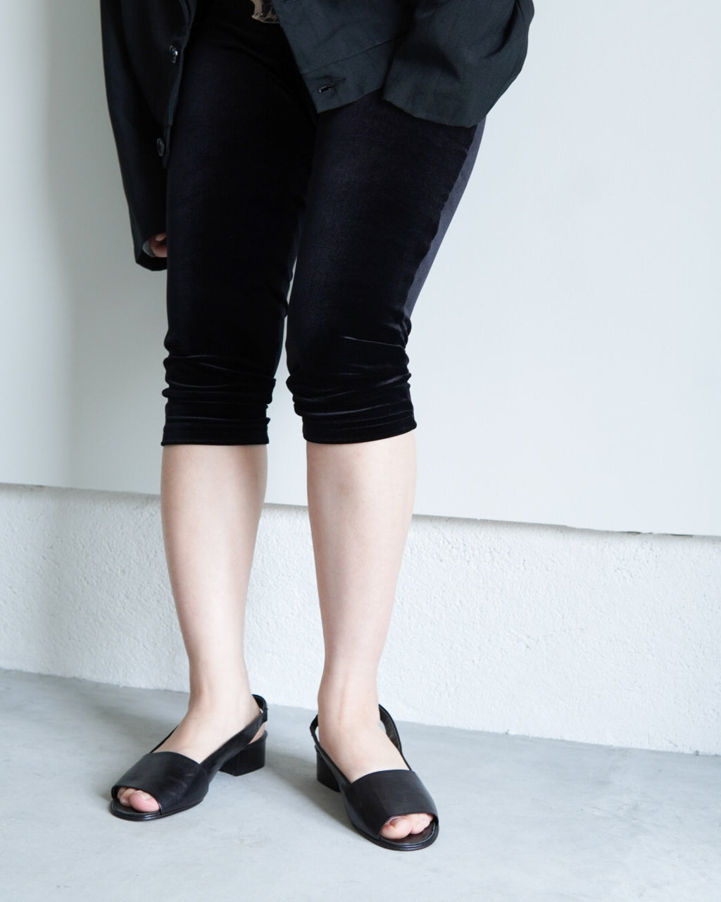 【SIMONE WILD】VELVET PEDAL PANTS