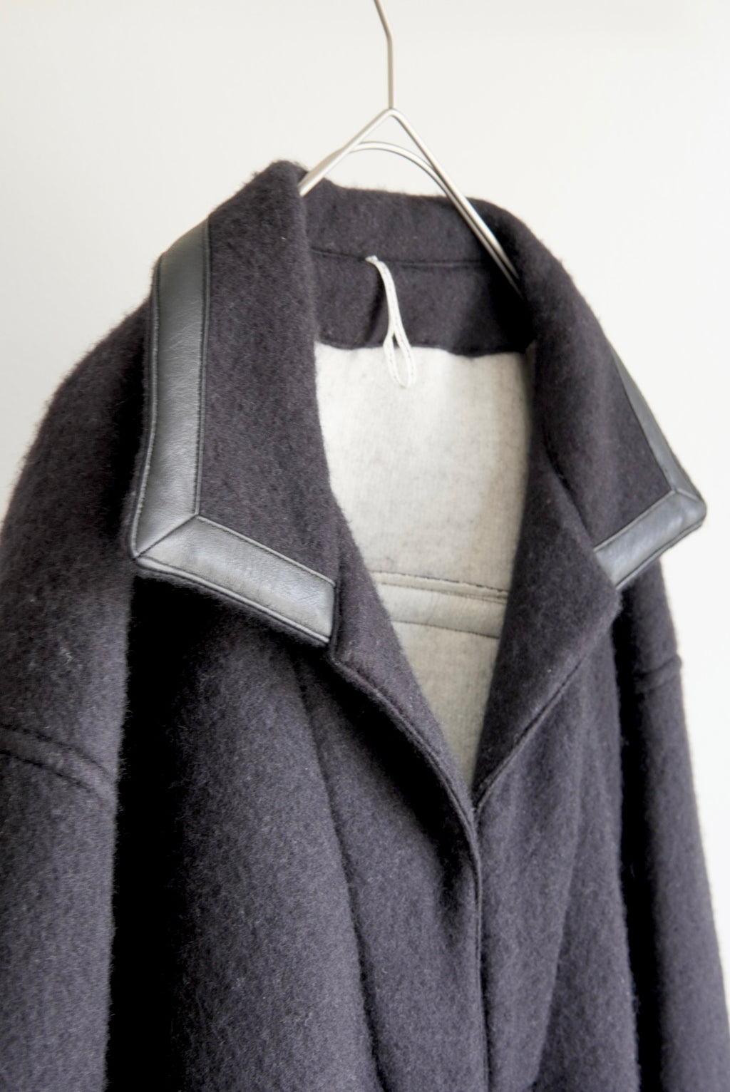 【m’s braque】FAUX LEATHER TRIM OVERSIZE PULLOVER