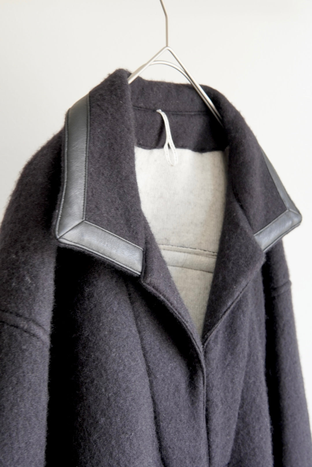 【m’s braque】FAUX LEATHER TRIM OVERSIZE PULLOVER