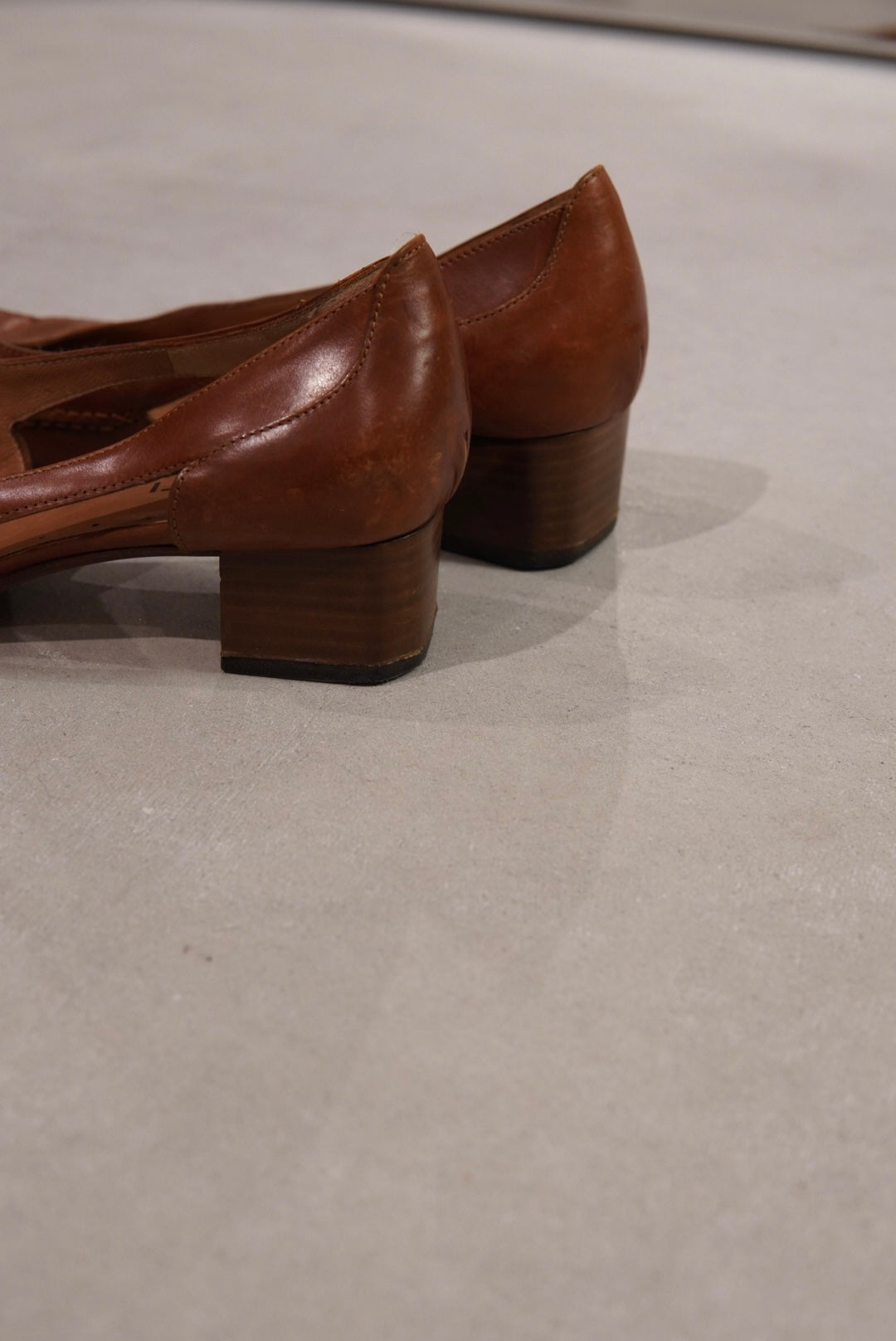 square toe heel sandal