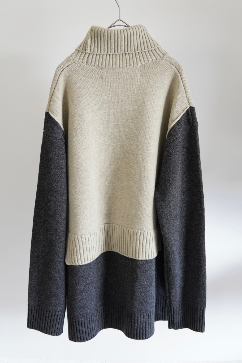 【INSCRIRE】Layered Turtle Sweater