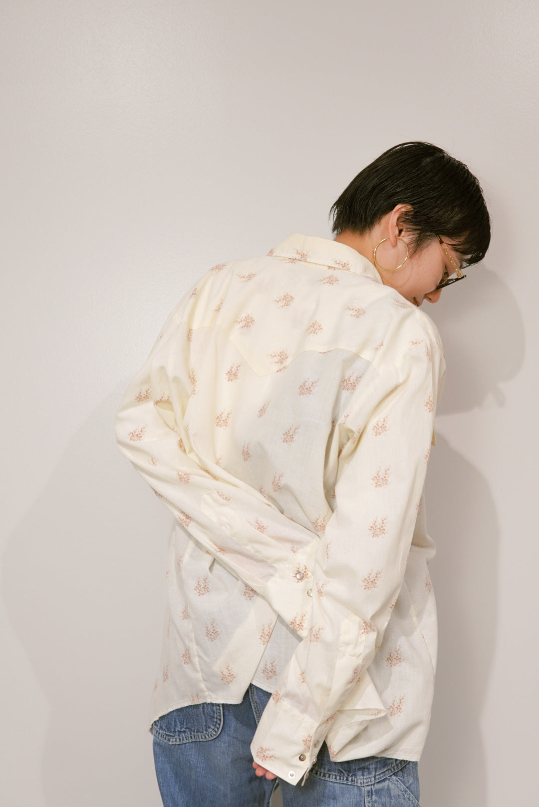 western flower patern shirt