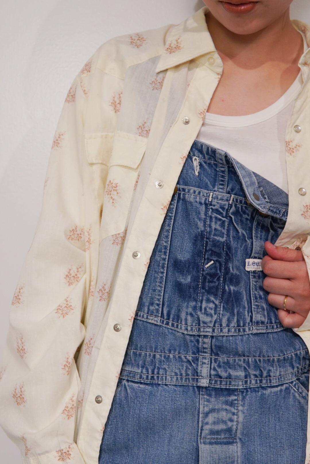 western flower patern shirt