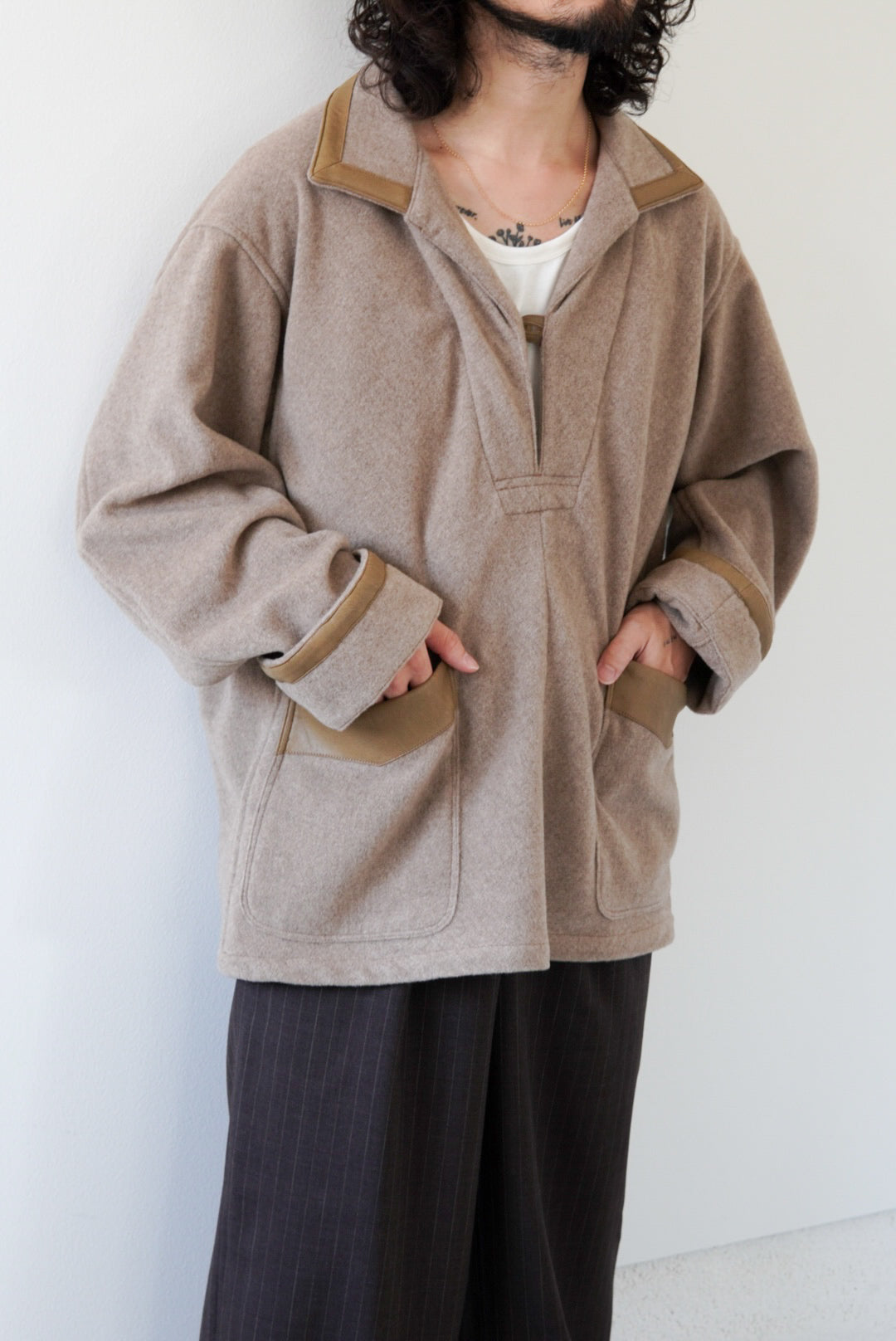 【m’s braque】FAUX LEATHER TRIM OVERSIZE PULLOVER
