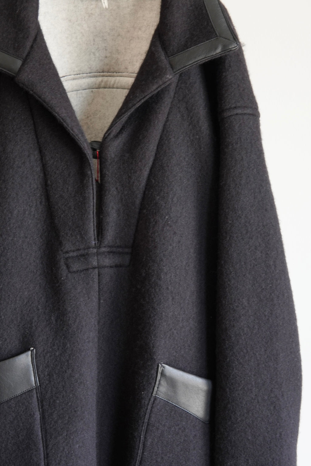 【m’s braque】FAUX LEATHER TRIM OVERSIZE PULLOVER