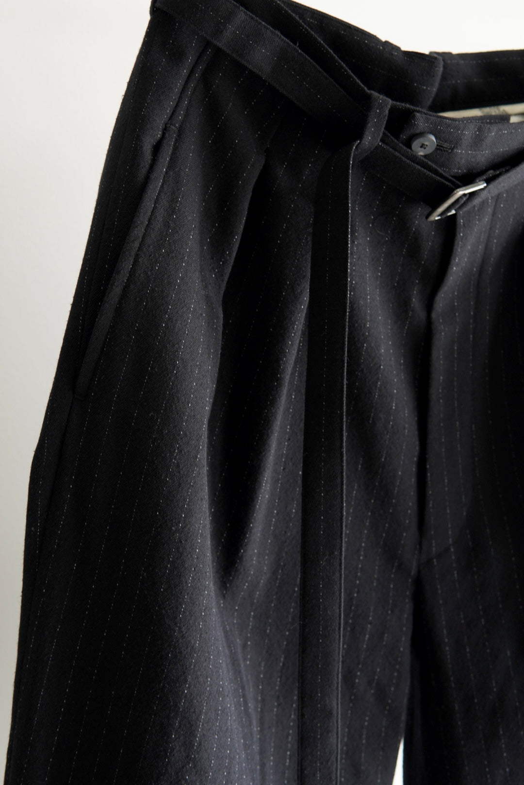 【m’s braque】BELTED BAGGY PANTS