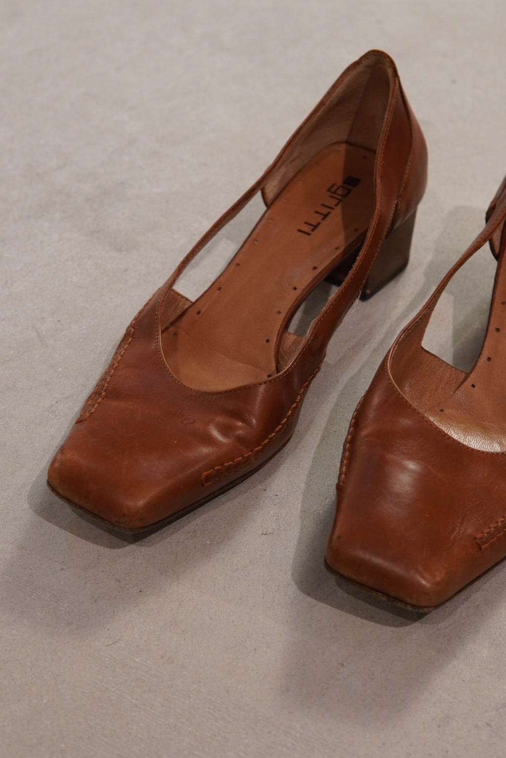 square toe heel sandal