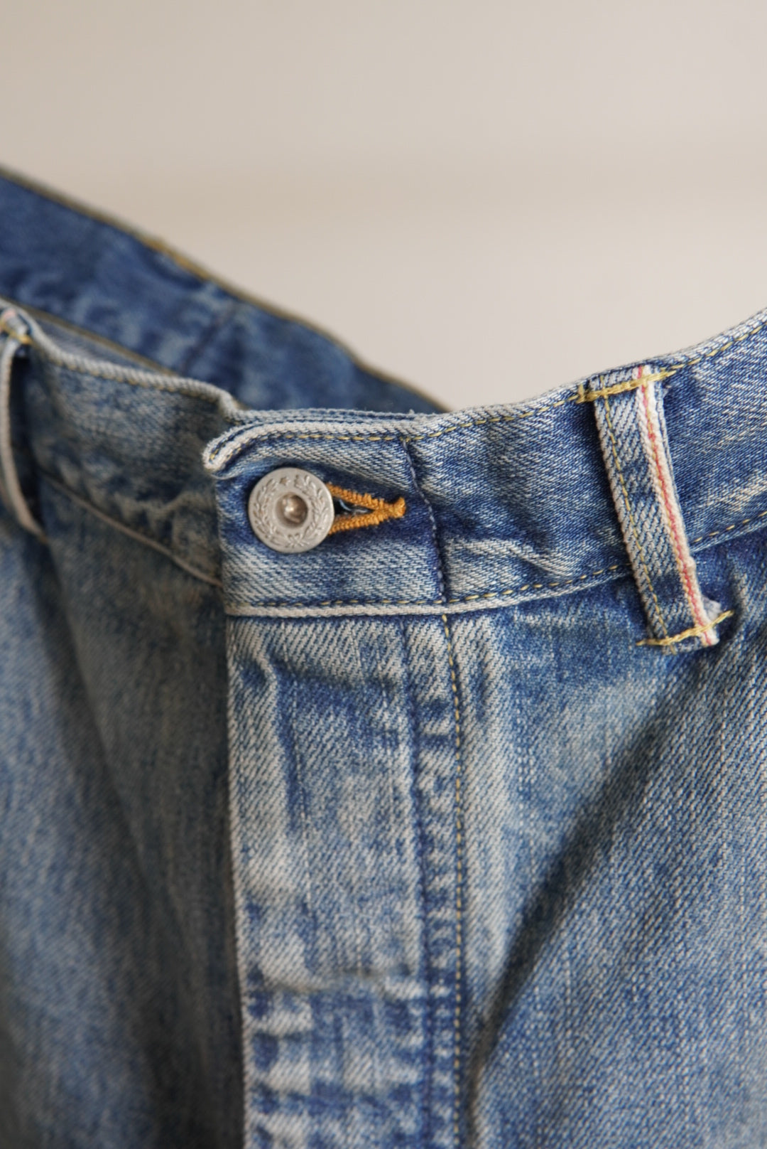 CCGA01UNI-B SELVEDGE DENIM (USED FINISH)
