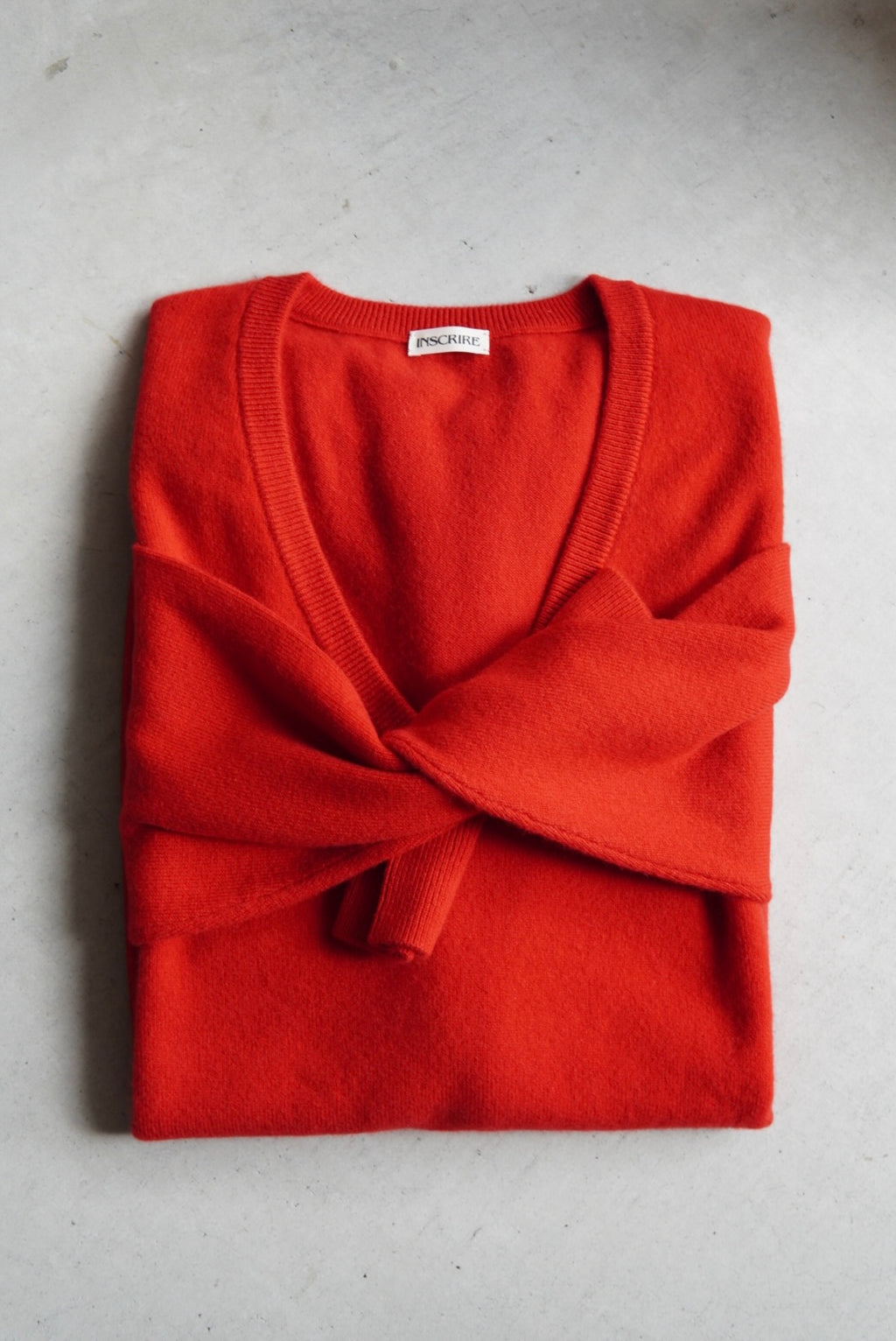 【INSCRIRE】Cashmere V-Neck Sweater
