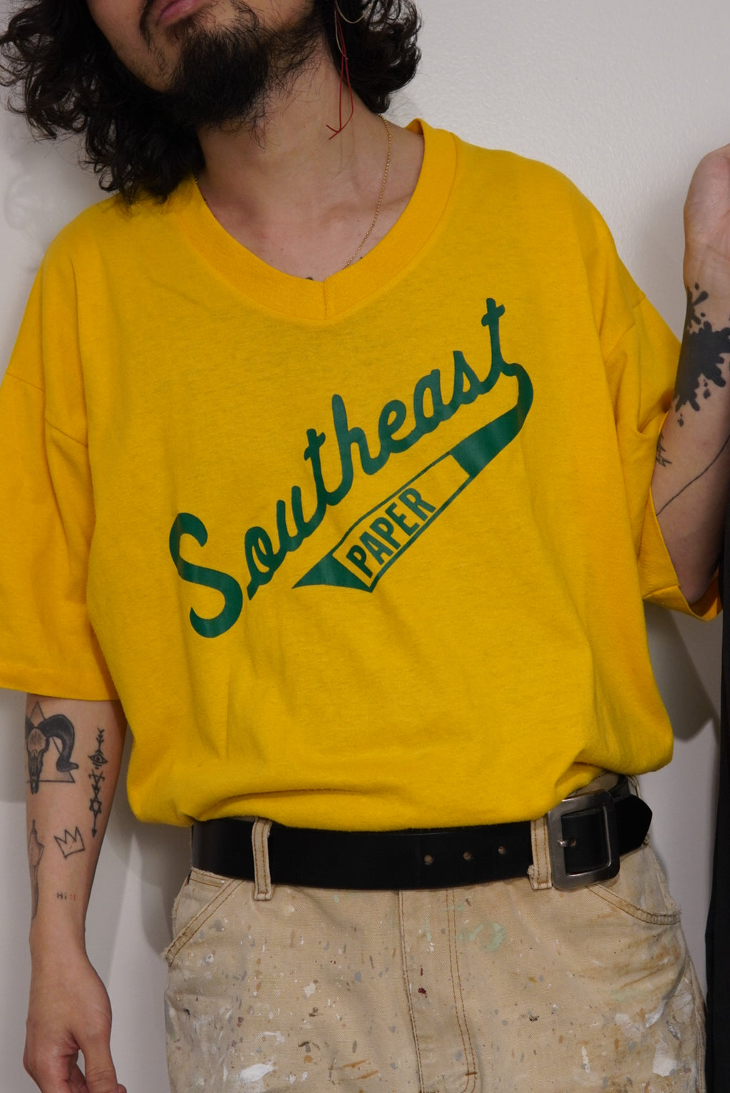 80s v neck tee