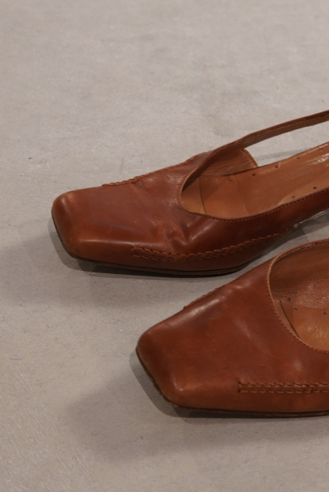square toe heel sandal