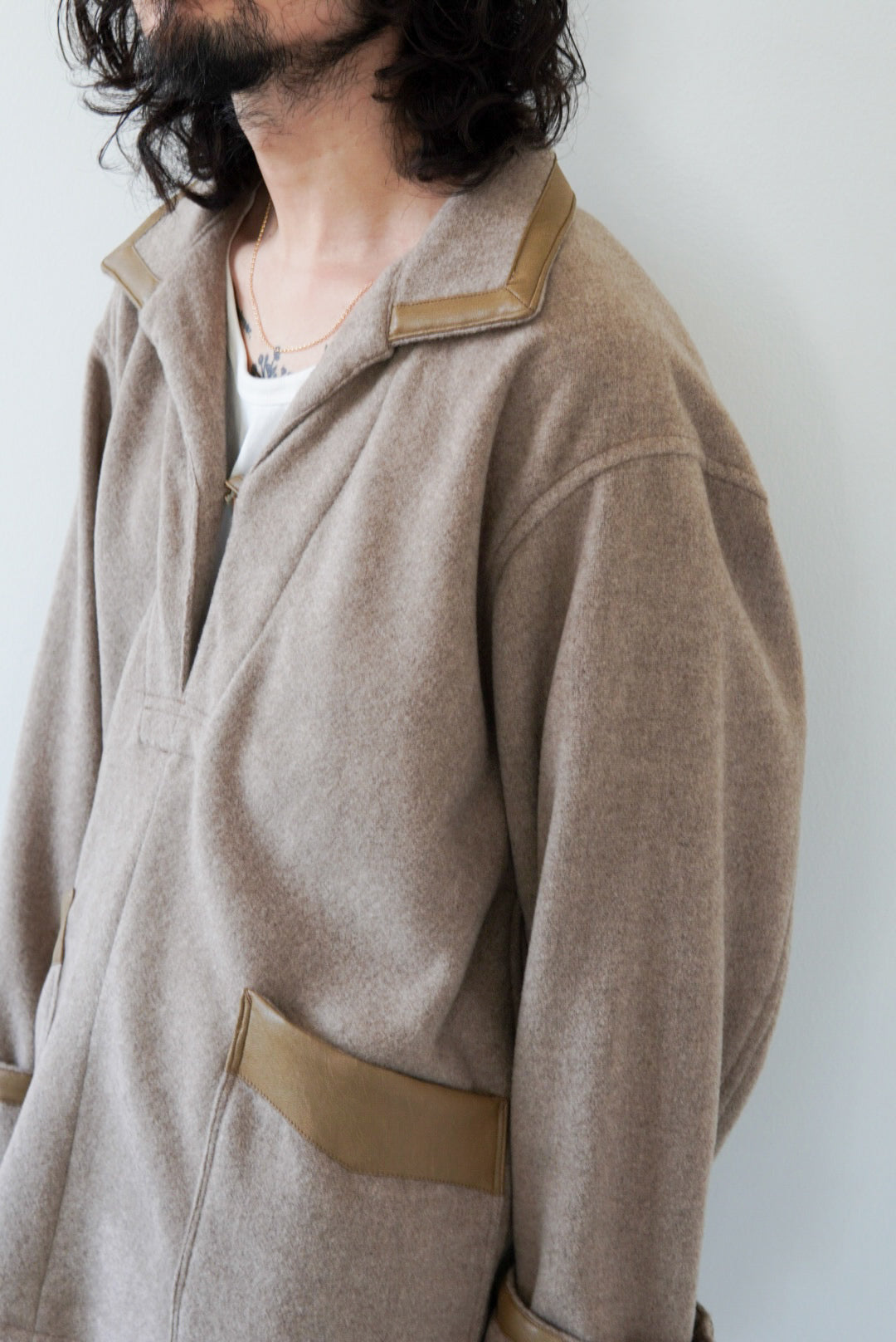 【m’s braque】FAUX LEATHER TRIM OVERSIZE PULLOVER