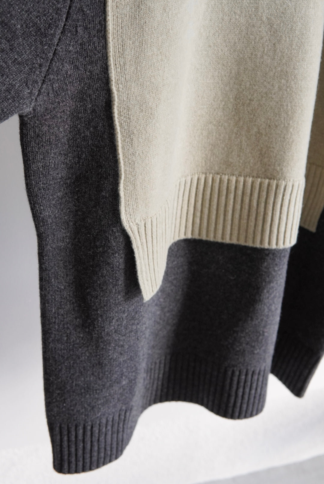 【INSCRIRE】Layered Turtle Sweater