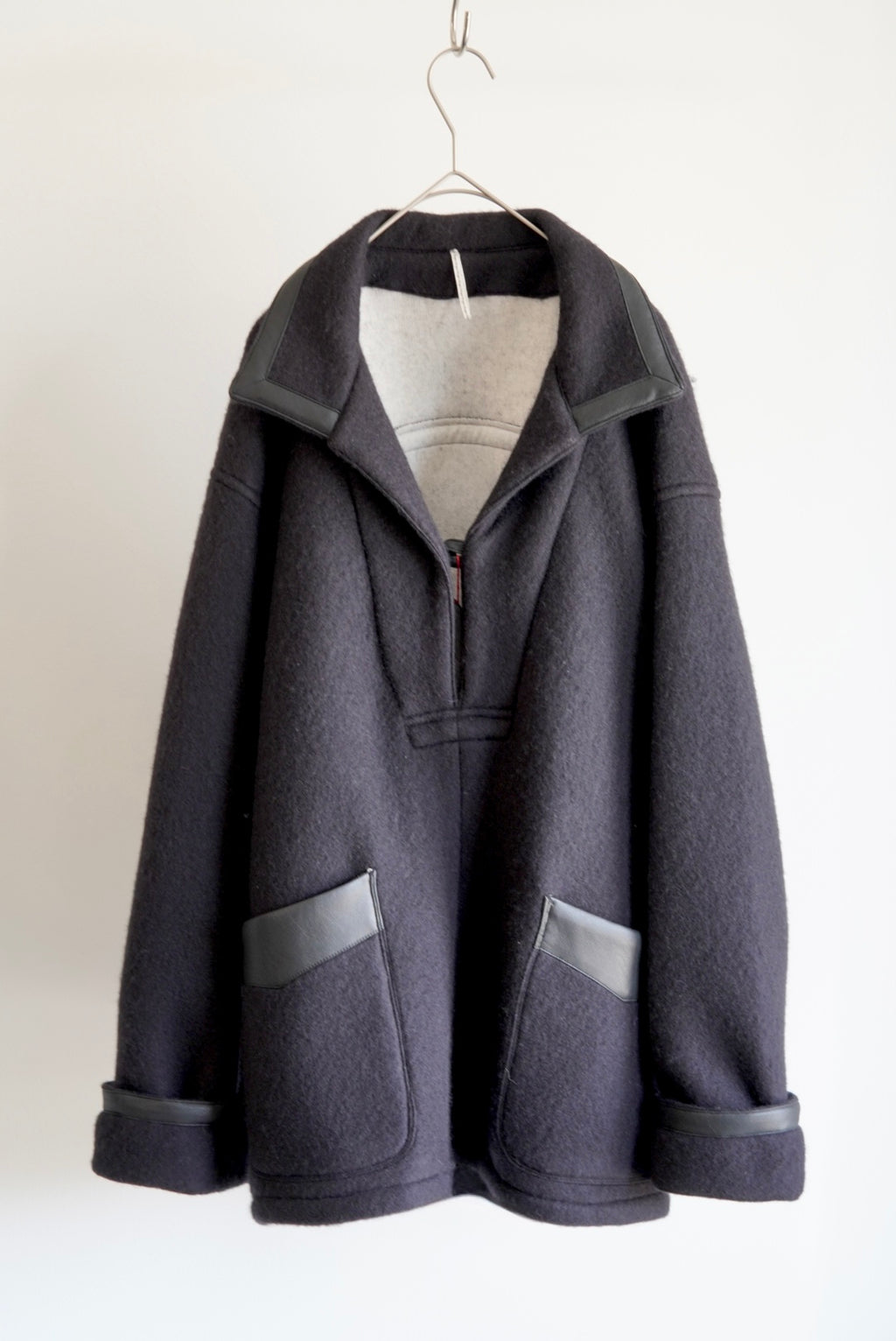 【m’s braque】FAUX LEATHER TRIM OVERSIZE PULLOVER