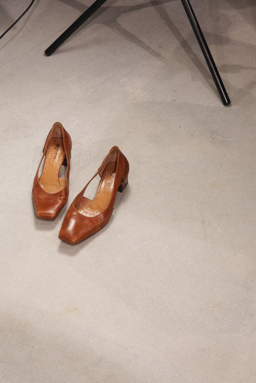 square toe heel sandal