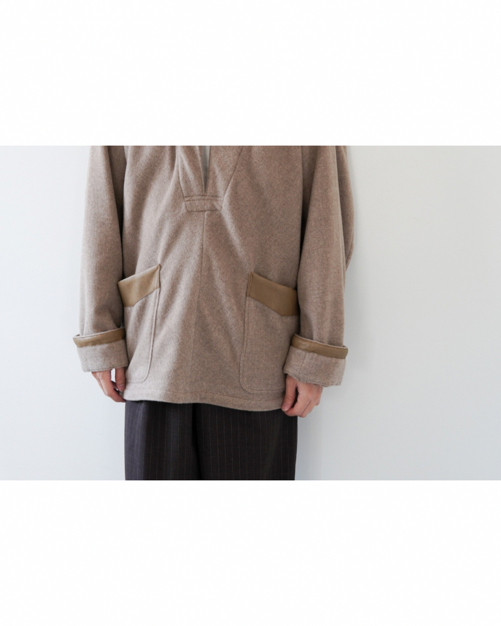 【m’s braque】FAUX LEATHER TRIM OVERSIZE PULLOVER