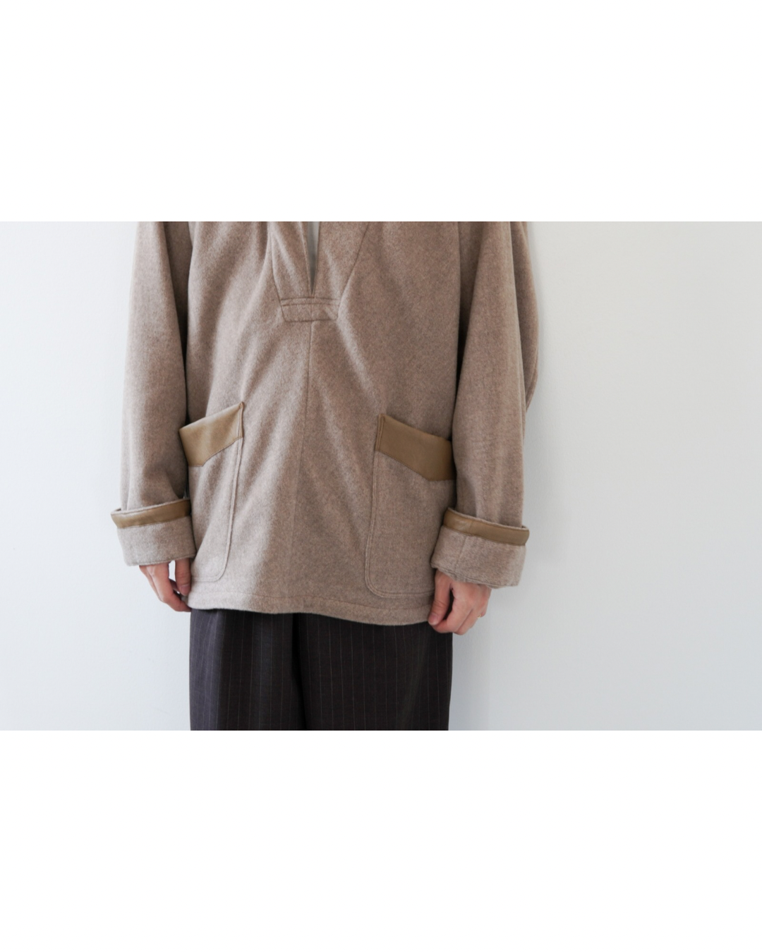 【m’s braque】FAUX LEATHER TRIM OVERSIZE PULLOVER