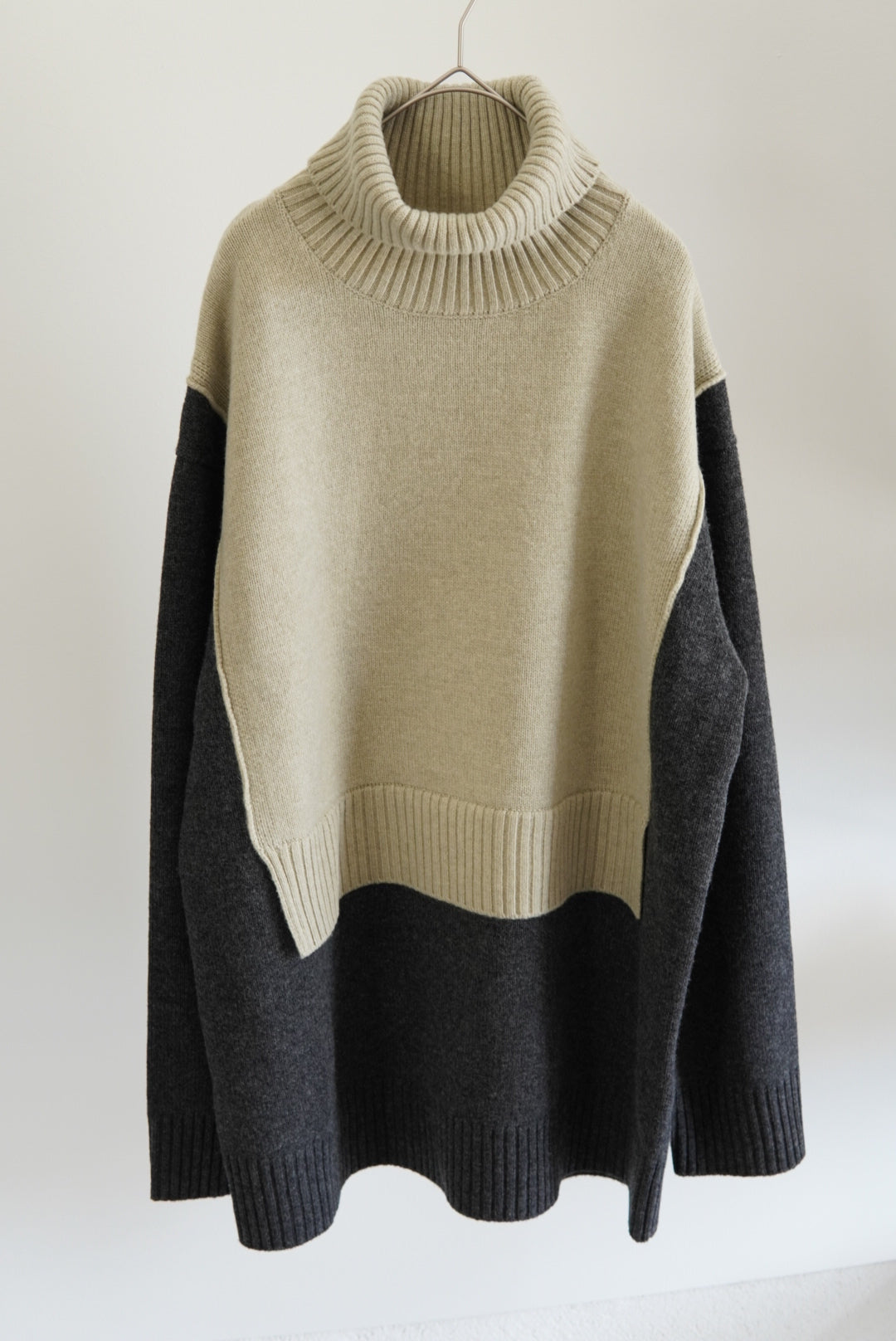 【INSCRIRE】Layered Turtle Sweater